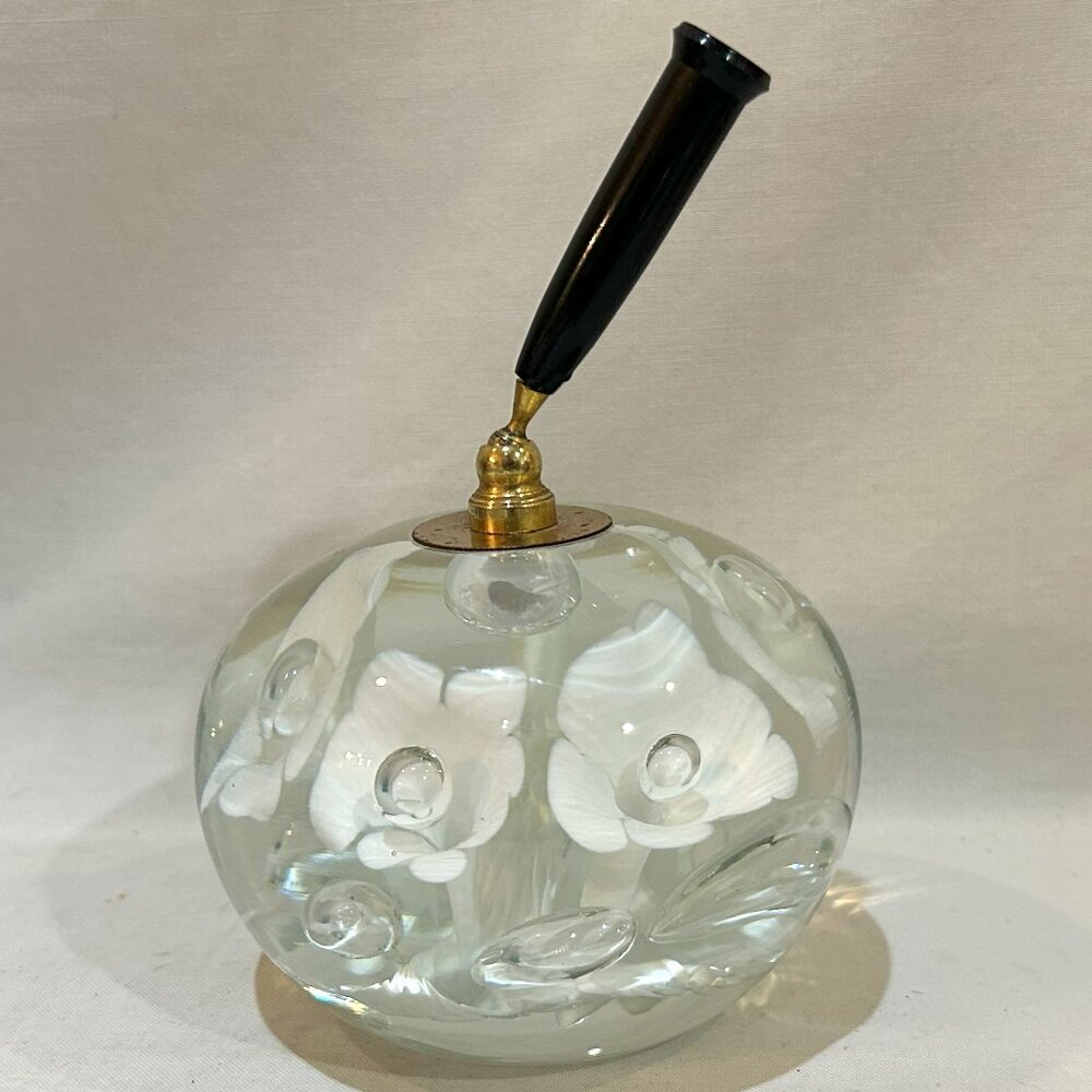 VINTAGE 1970s ST. CLAIR ART GLASS PAPERWEIGHT PEN HOLDER HAND BLOWN White Flower